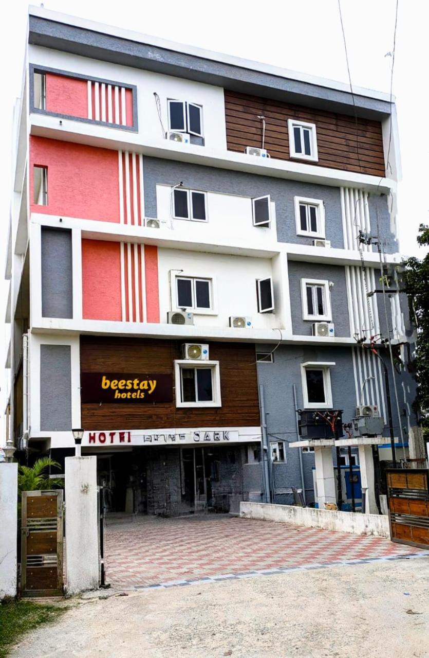 Beestay Hotels Elite Park Tirupati Exteriör bild